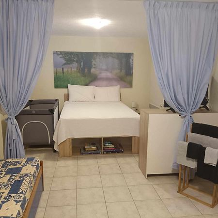 Georgia'S House Villa Nikíti Kültér fotó
